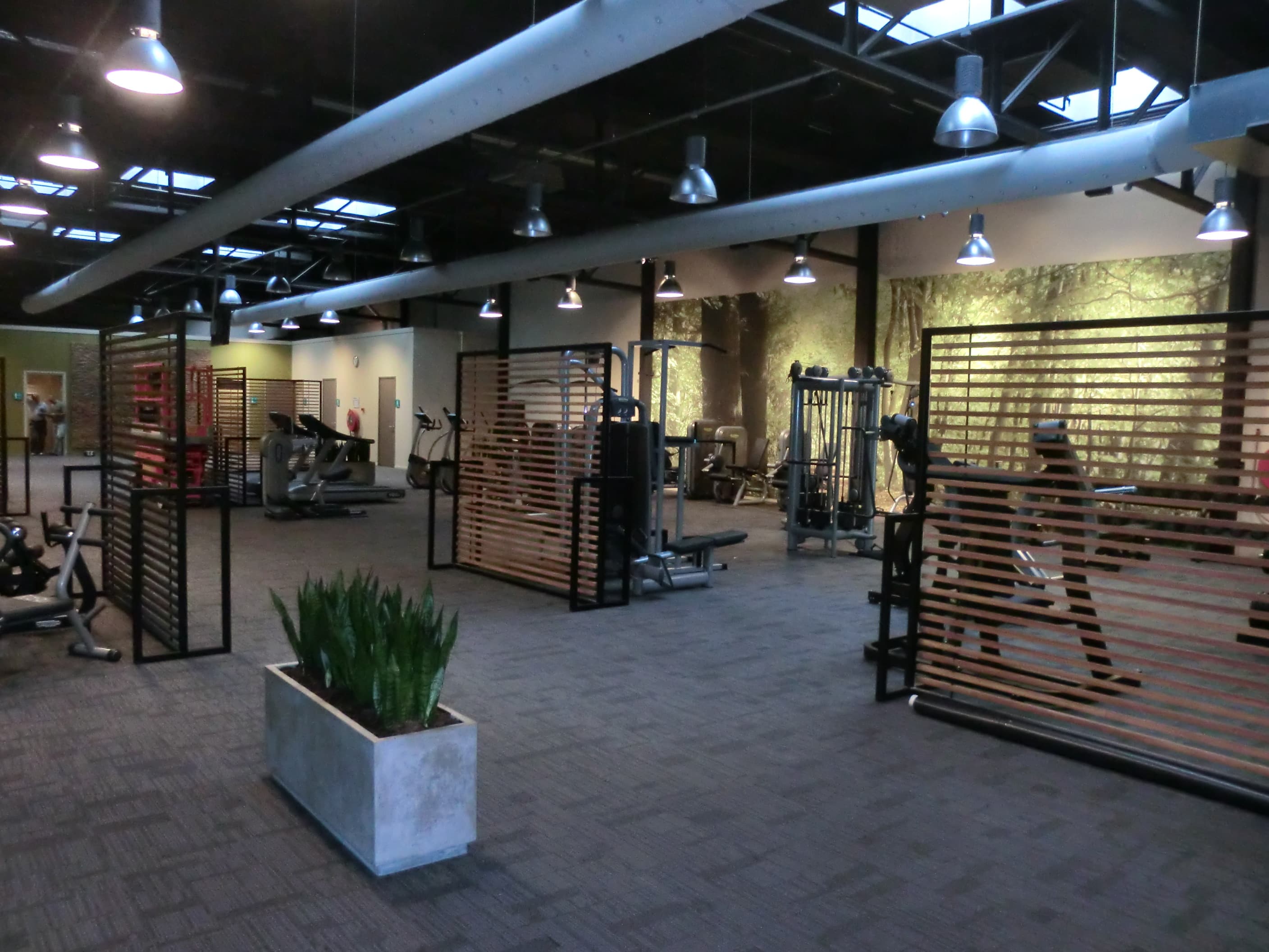 Slim aangestuurde verlichting in een sportschool in Utrecht